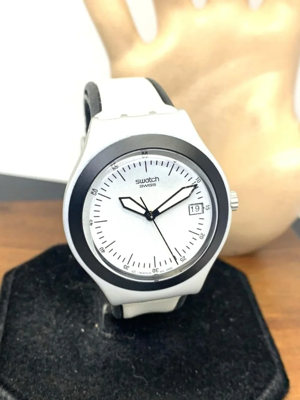Swatch Men's Watch TGS4012 James Bond Live & Let Die Swiss Quartz Rubber Strap